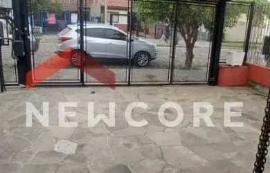 Imagem: A casa possui 2 Dormitórios, 2 Banheiros, 2 Vagas na garagem