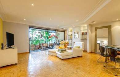 Imagem: O apartamento possui 2 Dormitórios, 4 Banheiros, 2 Vagas na