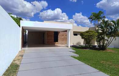 Imagem: A casa em condomínio possui 5 Dormitórios, 5 Banheiros, 4