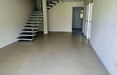 Imagem: A casa em condomínio possui 3 Dormitórios, 4 Banheiros, 2