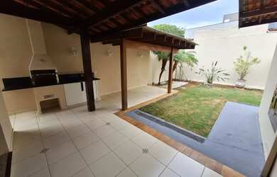 Imagem: O apartamento possui 5 Dormitórios, 4 Banheiros, 5 Vagas na