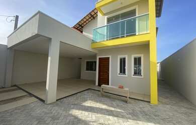 Imagem: A casa possui 3 Dormitórios, 4 Vagas na garagem e está localizado