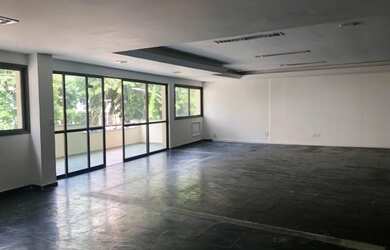 Imagem: O depósito para alugar possui e está localizado em Copacabana