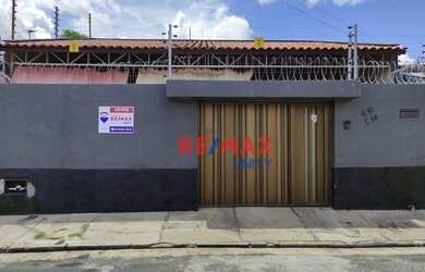 Imagem: A casa possui 2 Dormitórios, 3 Banheiros, 3 Vagas na garagem