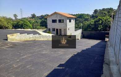 Imagem: O depósito possui 300m² de Área e está localizado em Veraneio