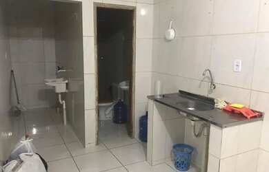 Imagem: A casa possui 2 Dormitórios, 1 Banheiro e está localizado