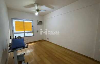 Imagem: O apartamento possui 3 Dormitórios, 3 Banheiros, 2 Vagas na