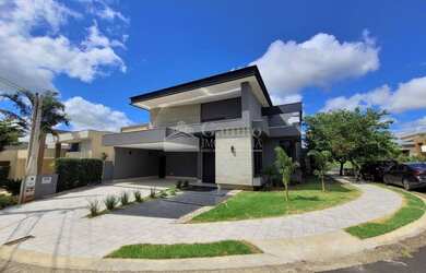 Imagem: A casa em condomínio possui 3 Dormitórios, 5 Banheiros, 4