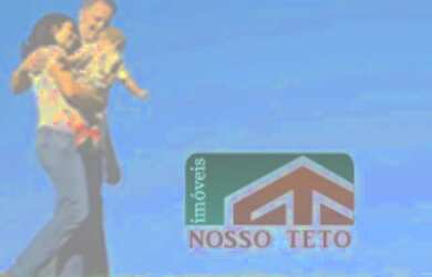 Imagem: A casa possui 3 Dormitórios, 2 Banheiros, 5 Vagas na garagem