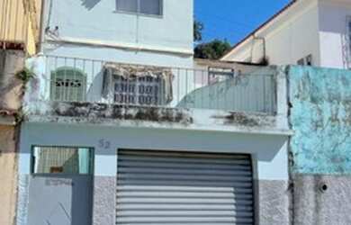 Imagem: A casa possui 3 Dormitórios, 3 Banheiros, 1 Vaga na garagem