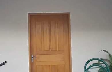 Imagem: A casa possui 3 Dormitórios, 2 Banheiros, 4 Vagas na garagem