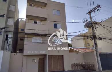 Imagem: O apartamento possui 3 Dormitórios, 1 Banheiro, 1 Vaga na garagem