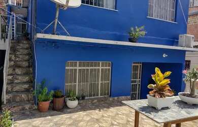 Imagem: A casa possui 2 Dormitórios, 1 Banheiro e está localizado