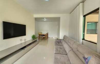 Imagem: A casa possui 2 Dormitórios, 1 Banheiro, 4 Vagas na garagem