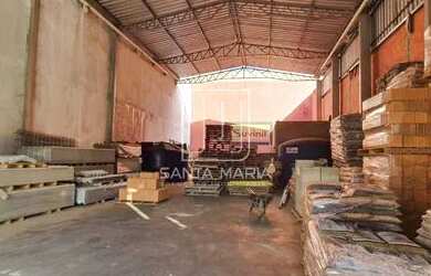 Imagem: O depósito possui 5 Vagas na garagem, 300m² de Área e está