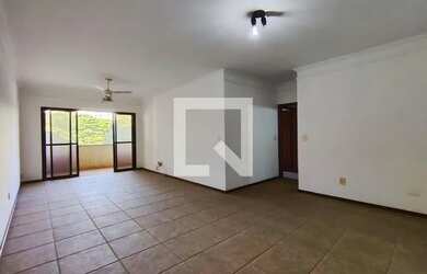 Imagem: O apartamento possui 4 Dormitórios, 4 Banheiros, 1 Vaga na