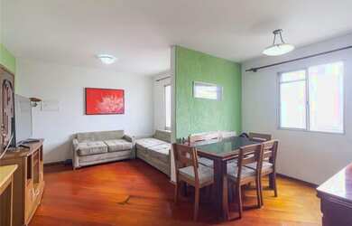 Imagem: O apartamento possui 2 Dormitórios, 1 Banheiro, 1 Vaga na garagem