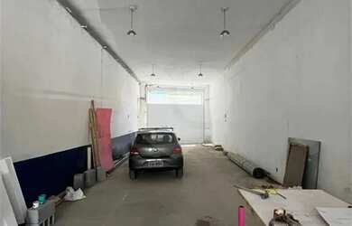 Imagem: O depósito possui 320m² de Área e está localizado em Vila