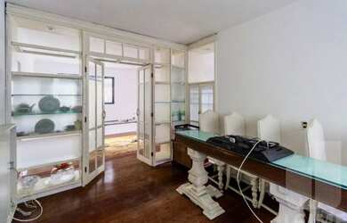 Imagem 3: Apartamento com 235.62 m², 4 quartos sendo 3 suítes à venda no bairro...