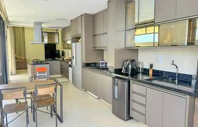 Imagem 6: Casa térrea com 03 suítes plenas, sendo master com closet, condomínio...