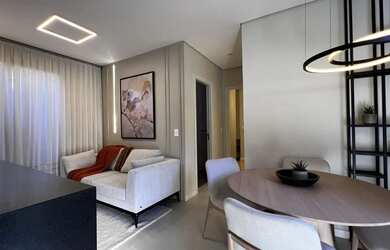 Imagem: O apartamento possui 2 Dormitórios, 1 Banheiro, 1 Vaga na garagem