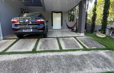 Imagem: A casa em condomínio possui 3 Dormitórios, 3 Banheiros, 2