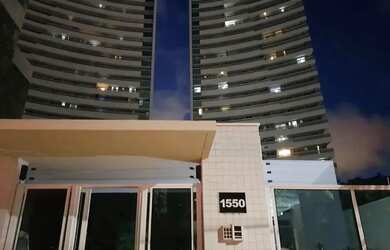 Imagem: O apartamento possui 3 Dormitórios, 3 Banheiros, 2 Vagas na