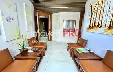 Imagem: O depósito possui 1 Vaga na garagem, 66m² de Área e está