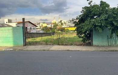 Imagem: O terreno possui 2310m² de Área e está localizado em Centro