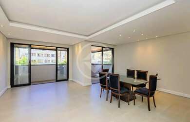 Imagem: O apartamento possui 3 Dormitórios, 2 Banheiros, 2 Vagas na