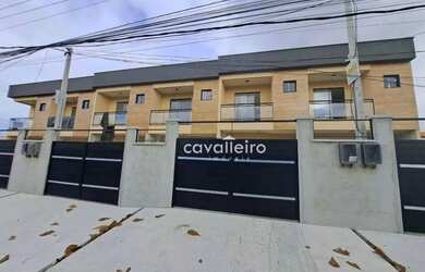 Imagem: A casa possui 2 Dormitórios, 3 Banheiros, 2 Vagas na garagem