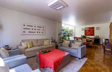 Imagem: O apartamento possui 3 Dormitórios, 4 Banheiros, 1 Vaga na