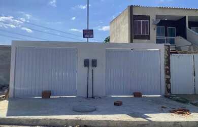 Imagem: A casa possui 1 Dormitório, 1 Banheiro, 1 Vaga na garagem e