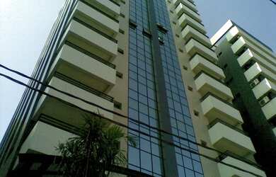 Imagem: O depósito possui 5 Vagas na garagem, 211m² de Área e está