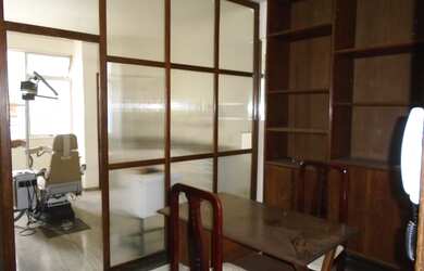 Imagem: O depósito possui 1 Vaga na garagem e 28m² de Área e está