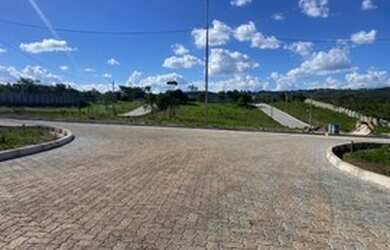 Imagem: O terreno à venda possui e está localizado em Setor Habitacional