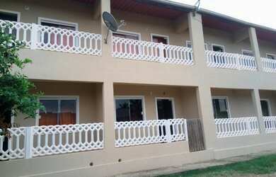 Imagem: A casa em condomínio possui 1 Dormitório, 1 Banheiro, 1 Vaga