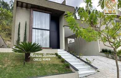 Imagem: A casa em condomínio possui 3 Dormitórios, 4 Banheiros, 2