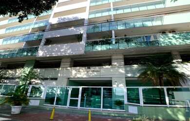 Imagem: O apartamento possui 4 Dormitórios, 3 Banheiros, 2 Vagas na