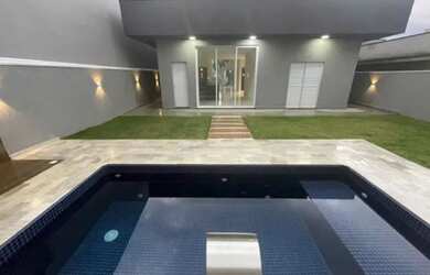 Imagem: A casa possui 3 Dormitórios e está localizado em Poço, Recife