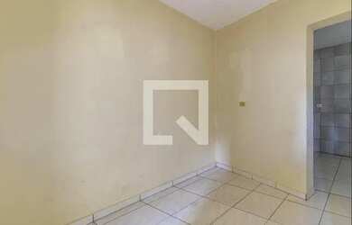 Imagem: A casa possui 1 Dormitório, 1 Banheiro, 55m² de Área e está