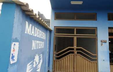 Imagem: O apartamento possui 3 Dormitórios, 1 Banheiro, 1 Vaga na garagem