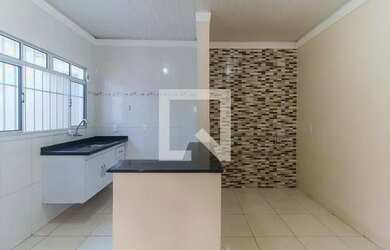 Imagem: A casa possui 1 Dormitório, 1 Banheiro, 50m² de Área e está