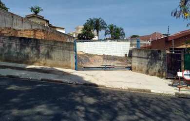 Imagem: O terreno possui 579m² de Área e está localizado em Parque