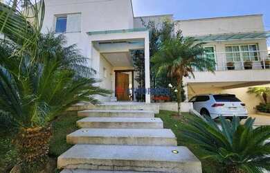 Imagem: A casa em condomínio possui 3 Dormitórios, 5 Banheiros, 4