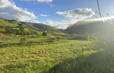 Imagem: O terreno está localizado em Centro, Juiz de Fora à venda
