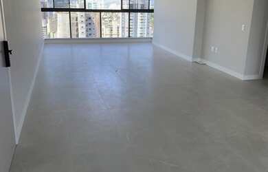 Imagem: O apartamento possui 4 Dormitórios, 5 Banheiros, 3 Vagas na