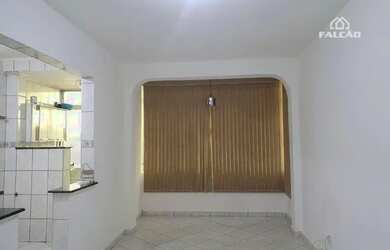 Imagem: O apartamento possui 1 Dormitório, 1 Banheiro, 1 Vaga na garagem