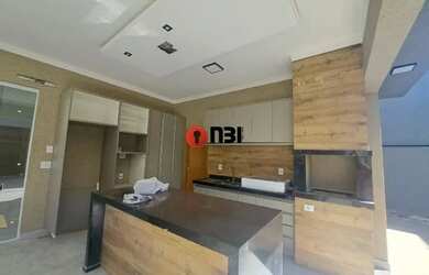 Imagem: A casa em condomínio possui 3 Dormitórios, 4 Banheiros, 4