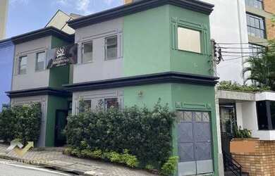 Imagem: O depósito possui 292m² de Área e está localizado em Vila